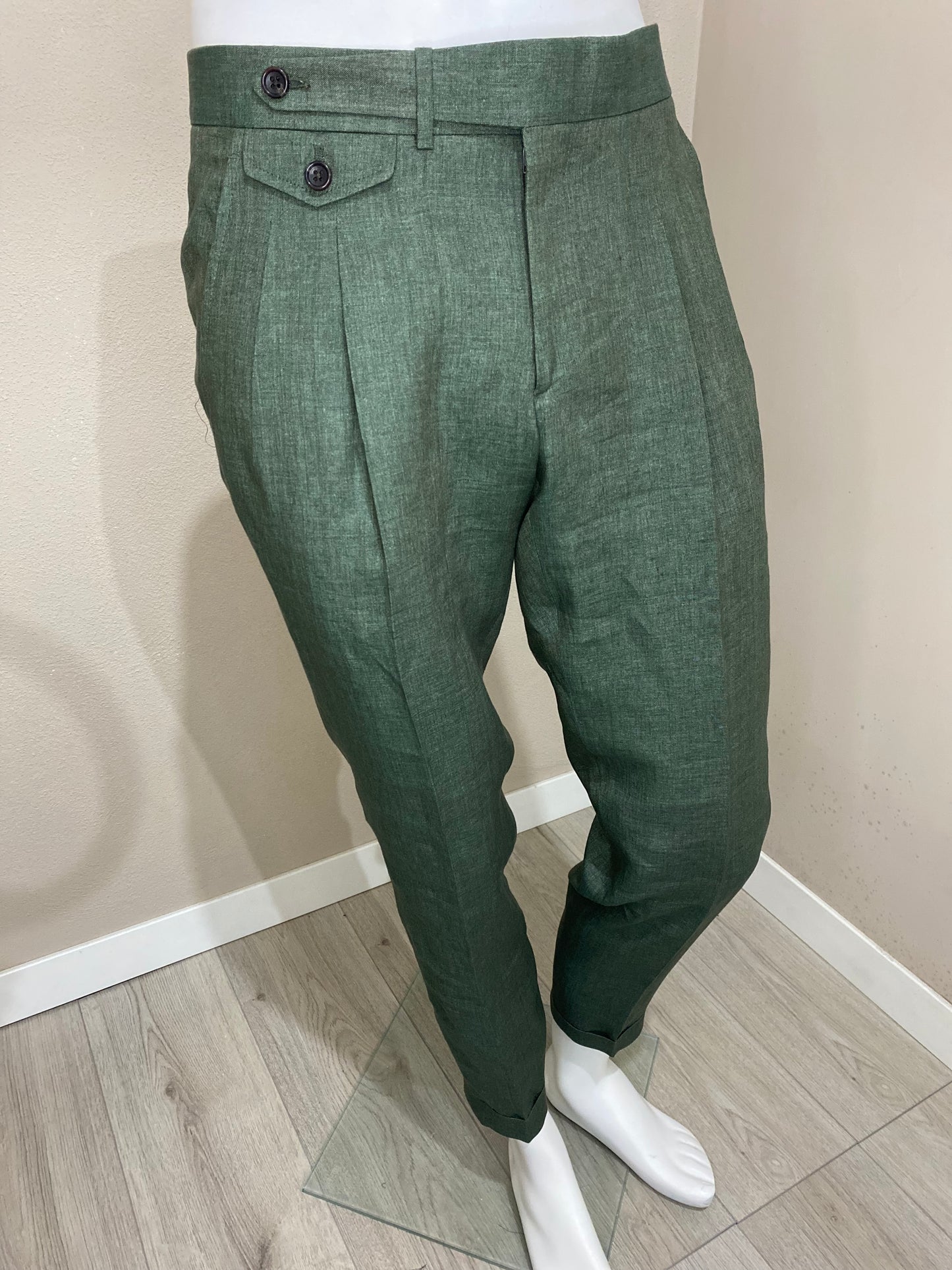 Trousers with extended belt