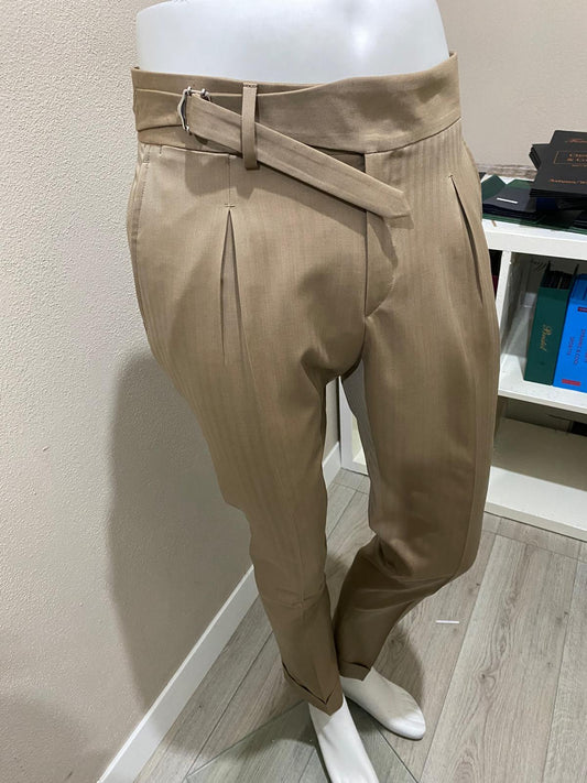 Pantaloni beige in lana solaro con pince a bacia cinturino prolungato con chiusura a bottoni - VBC