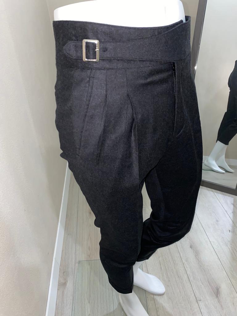 Pantaloni in flanella gurkha con doppia pinces verso l'esterno color grigio - VBC