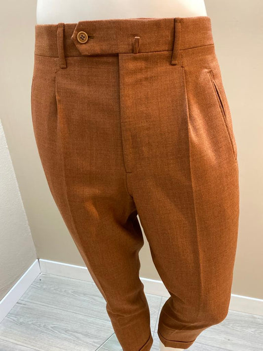 Pantalon en laine fresco à taille allongée à plis inversés marron tabac - VBC